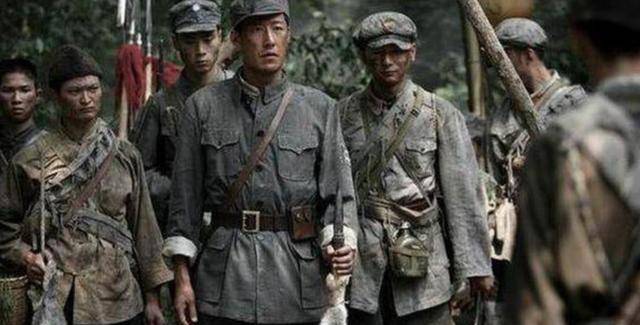 1945年我情报员华克之，与日军少将“推心置腹”，智取194挺机枪