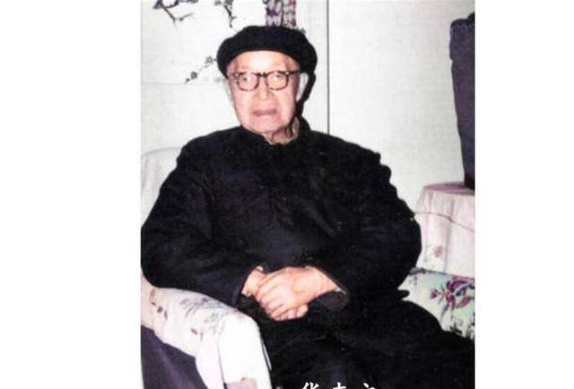 1945年我情报员华克之，与日军少将“推心置腹”，智取194挺机枪