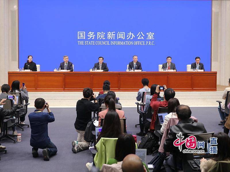 证监会：加强对投行和从业人员廉政从业监管，重点打击不当入股、利益输送等突出问题