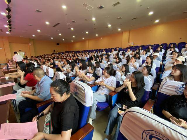 开启新篇章！铜仁市家政服务业协会成立