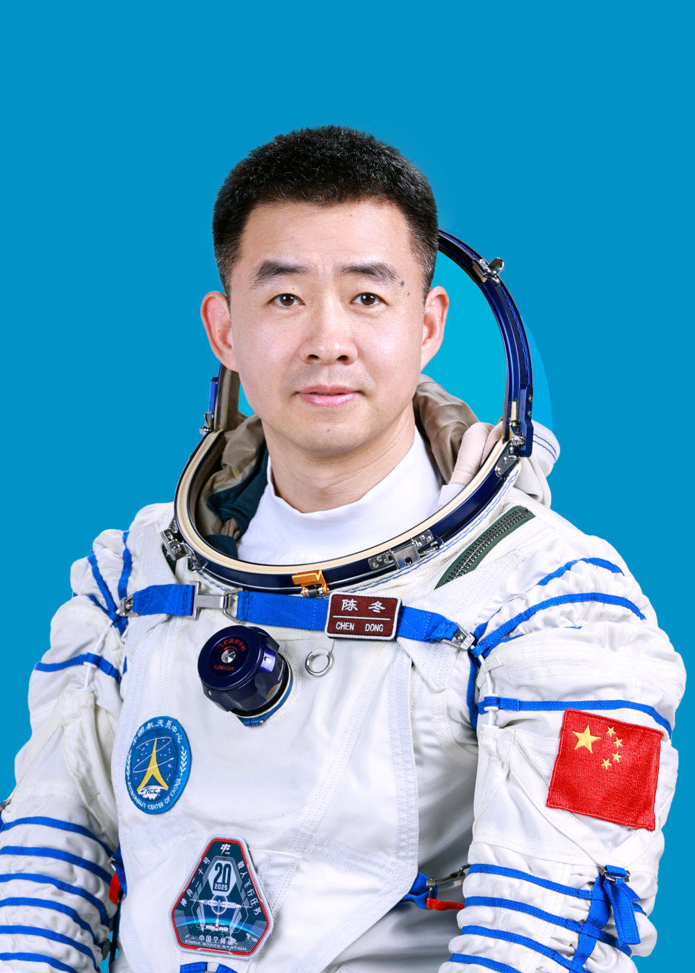 神二十乘组简历来了！有航天员三入太空，还有一位神秘“乘客”