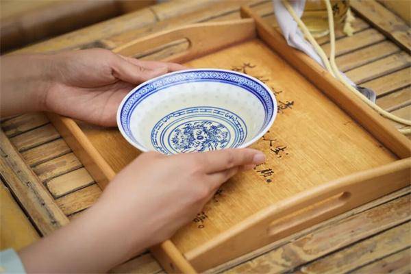 秋色满城 历下有约丨雨润泉城，双节同庆，天下第一泉邀您共赏烟雨诗画