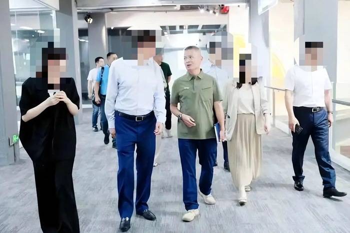 【独家】被传接受调查的娃哈哈核心成员严学峰已正常上班
