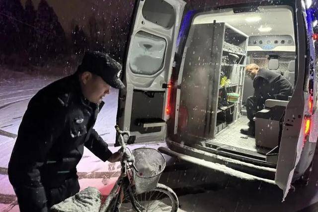 外交部发言人毛宁点赞山东德州交警！